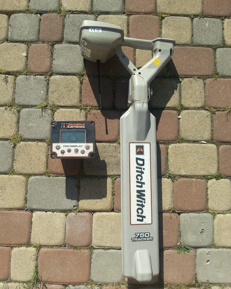 używany Subsite Ditch Witch 750 + 750D